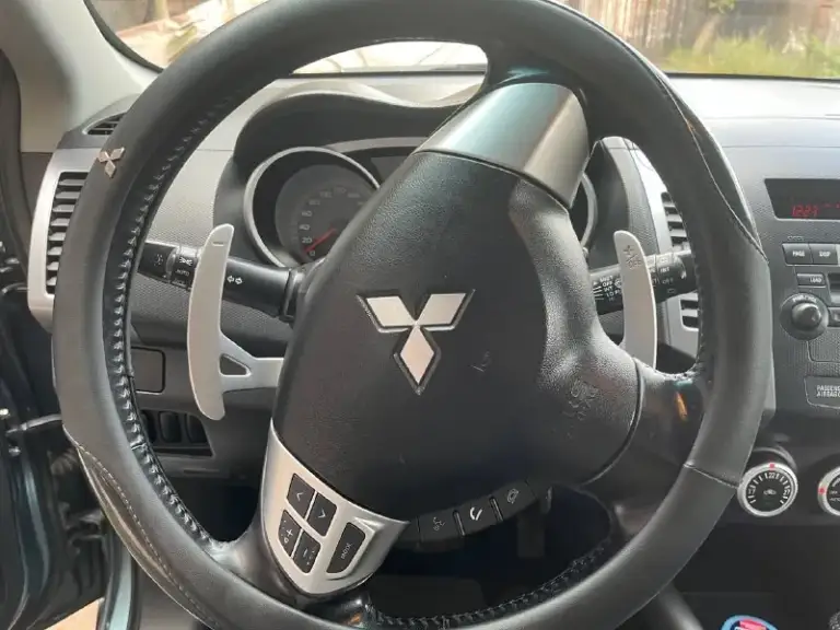 ❗️ Mitsubishi outlander xl 3,0 v6 2007 год. ❗️объём 3 литра, бензин, 220 л. С. ❗️4х4, полный привод/блокировка ❗️акпп, обычный автомат, не вариатор! ❗️пробег: 195.000 км. , оригинал. ❗️комплектация: кожаный салон, климат контроль, регулировка руля, эл. Регулировка зеркал со складыванием, подогрев передних сидений, электропривод водительского сиденья, два ключа, птс оригинал (владелец). ❗️машина обслужена. 💰 цена 1,150,000 рублей (торг). 🤫возможен обмен, в приоритете универсал / лифтбек 🏙енакиево ☎ +79493547127
📞 Звоните: +7(949)3547127 - фотография - 8