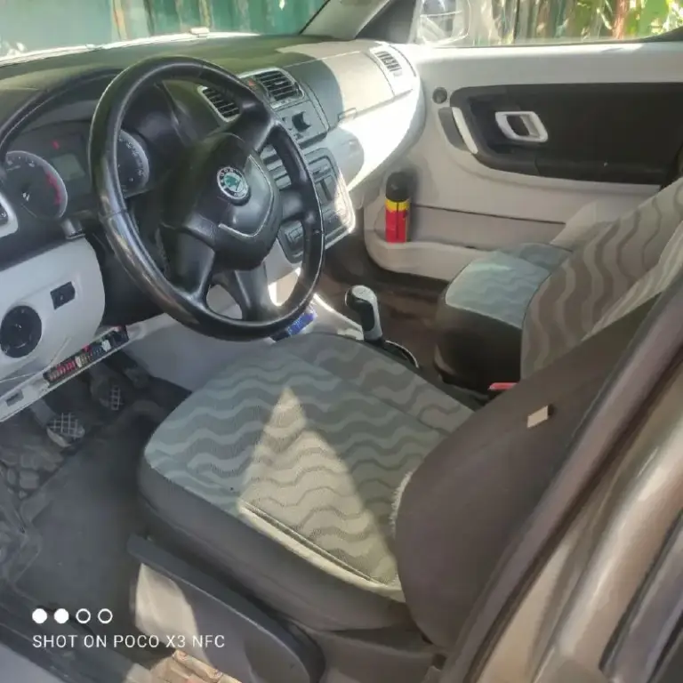 Skoda roomster 2007г, пробег 193000км, двигатель 1.4 дизель, 86лс, механика, надëжный, экономичный автомобиль, салон- трансформатор, масло не ест, цена 380000 рублей, +79493292939
📞 Звоните: +7(949)3292939 - фотография - 5