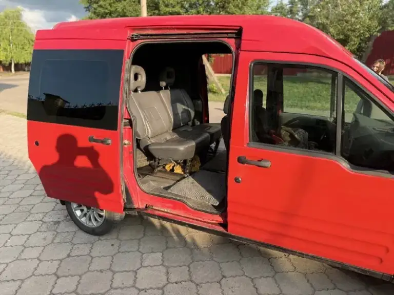 🎈Ford connect

💰Цена: 530 000р
🏢Город: мариуполь
📅Год выпуска: 2003
⚙️Двигатель: 1.8
⛽Топливо: дизель
⚙️Кпп: механика

📞 Телефон:

+7-949-727-41-51
+7-989-263-55-56
+7-949-551-91-52

💾 Описание:

✔️ Местный не пригнаный автомобиль, уже на 180-ом регионе, более 10 лет в одних руках !

✔️ Кузов целый без коррозии, выглядит очень достойно, заводской грузо-пассажир.

✔️ Хорошая комплектация с дизельным турбированным двигателем 1.8 и механической коробкой передач, гидроусилитель руля, abs, музыка с usb, два ключа,
Литые диски, сигнализация.

✔️ Автомобиль после полного то и не требует никаких вложений.

Улица шевченко 269 - фотография - 5