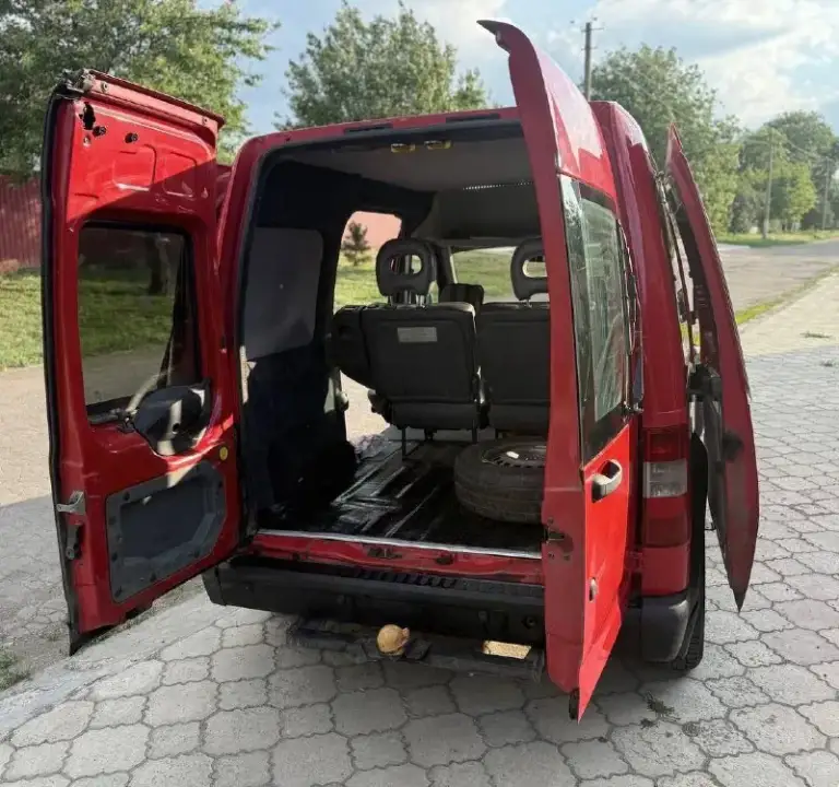 🎈Ford connect

💰Цена: 530 000р
🏢Город: мариуполь
📅Год выпуска: 2003
⚙️Двигатель: 1.8
⛽Топливо: дизель
⚙️Кпп: механика

📞 Телефон:

+7-949-727-41-51
+7-989-263-55-56
+7-949-551-91-52

💾 Описание:

✔️ Местный не пригнаный автомобиль, уже на 180-ом регионе, более 10 лет в одних руках !

✔️ Кузов целый без коррозии, выглядит очень достойно, заводской грузо-пассажир.

✔️ Хорошая комплектация с дизельным турбированным двигателем 1.8 и механической коробкой передач, гидроусилитель руля, abs, музыка с usb, два ключа,
Литые диски, сигнализация.

✔️ Автомобиль после полного то и не требует никаких вложений.

Улица шевченко 269 - фотография - 7