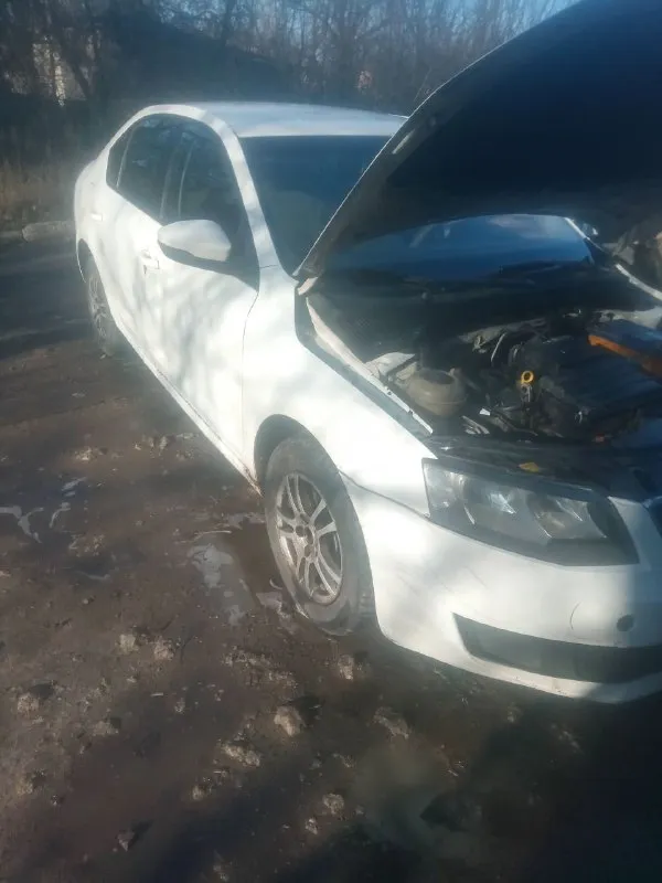 Продам автомобиль skoda octavia a7 2015г. В. Пробег 240000км. Коробка механика. Цена 680000руб. (торг)автомобиль технически в отличном состоянии. Все документы в порядке. Есть проблемы по лкп. +79493368646 он же телеграмм
📲 Tg: георгий
📞 Звоните: +7(949)3368646 - фотография - 6