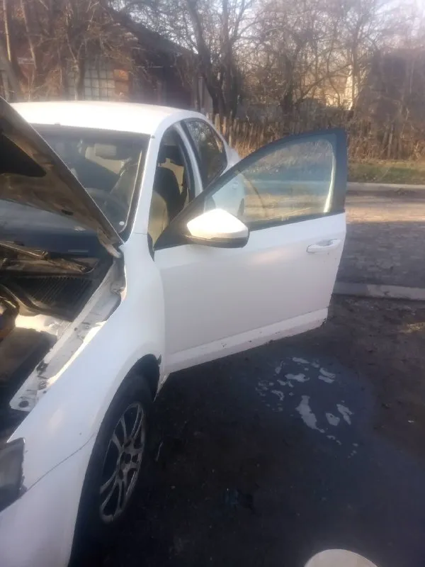 Продам автомобиль skoda octavia a7 2015г. В. Пробег 240000км. Коробка механика. Цена 680000руб. (торг)автомобиль технически в отличном состоянии. Все документы в порядке. Есть проблемы по лкп. +79493368646 он же телеграмм
📲 Tg: георгий
📞 Звоните: +7(949)3368646 - фотография - 7