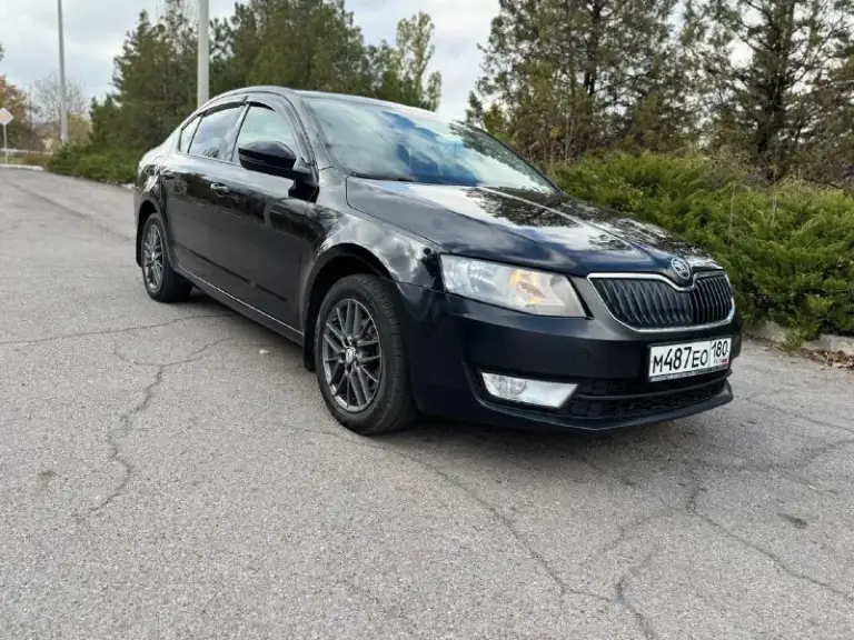 Skoda octavia a7, 2016 г. Вложений не требует! Полностью ухожена.
Предлагаю вам надежный и комфортный автомобиль — skoda octavia в кузове a7 2016 года выпуска.
Двигатель 1.4 tsi (150 л. С. ) в паре с экономичной и плавной 7-ступенчатой роботизированной коробкой передач (dsg). Расход топлива минимальный.
Ное масло и фильтр менялись каждые 5000-6000 км. Все работы проводились своевременно. Вы покупаете автомобиль, который не потребует вложений в ближайшие капот, передний бампер и фары защищены бронепленкой.
Установлена современная сигнализация starline с функцией автозапуска.
В салоне чистота и порядок, все системы работают исправно.
Машина готова к эксплуатации.
￼ Состояние: отличное, все работает.
￼ Цена: 1 350 000 рублей. Торг уместен для серьезных покупателей после осмотра.
￼  +7 (949) 602-18-39
📲 Tg: tori tori
📞 Звоните: +7(949)6021839 - фотография - 4