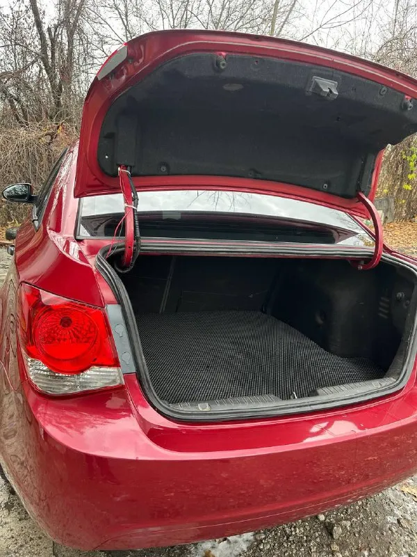 - Chevrolet cruze 1.6 2010
- 560 Т. Руб торг
- Пробег 203197
- Есть моменты по кузову и лкп (всё есть на фото)
- На ходу каждый день, без срочных вложений по технике
- Стекла родные в круг. Лобовое стекло новое. "была трещина"
- 10 Тыс. Назад поменян комплект грм с помпой, сальники распредвалов, стойки стабилизатора.
- Новые передние, задние стойки, сайлентблоки рычагов, тросы ручника, уже на зимней резине.
- Android магнитола, камера заднего вида, wi-fi, bluetooth, aux, 2 слота под сим-карты, навигация.
- Доки в подрядке собственник. Владею 2 года. Переоформление в мрэо либо дкп

Торг присутствует у машины
+79495032393
Осмотр макеевка. - фотография - 7
