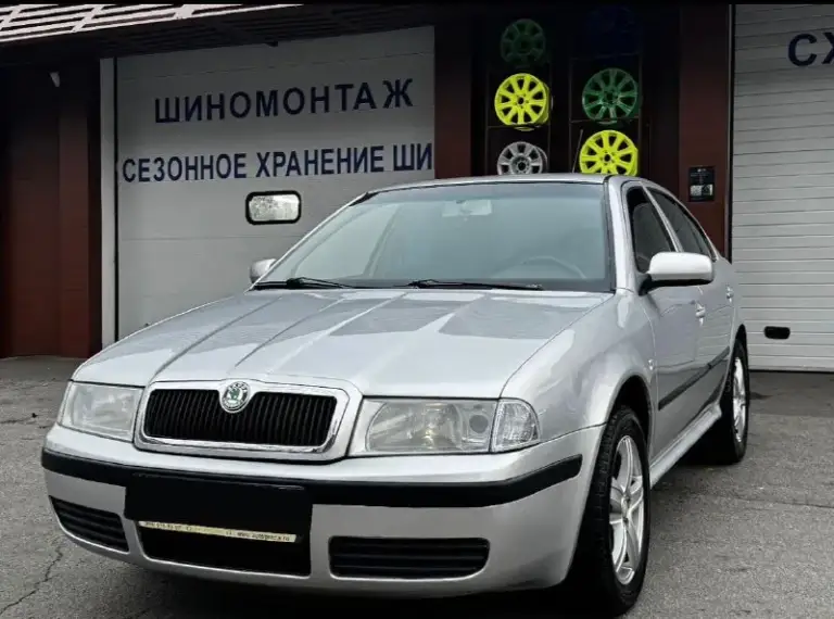 Продам skoda octavia tour 1.6
Автомобиль в отличном состоянии без дефектов (гнили, коррозии, ржавчин и тд. )
За все время эксплуатации у автомобиля 2 собственника.
Большую часть простояла в теплом гараже.
Пробег:170.000 км
Бережное использование
Автомобиль не участвовал в дорожно транспортных происшествиях (без дтп)
Днище и пороги абсолютно целое без дыр и тд.
Техническая часть:без посторонних звуков и без вложений.
Год выпуска:2007
Объем двигателя:1.6
Кпп:механика 5-ти ступка
Привод:передний
Комплектация:рабочий кондиционер, усилитель руля (гур), центральный замок, электрорегулируемые зеркала, обогрев зеркал, передние электростеклоподъёмники,
Регулировка рулевой колонки, регулировка сидений по высоте, массажные передние сидения, хорошая акустика, обогревы стекла, подушка безопасности airbag, диски радиусом 16r резина зима michelin, сервисные книги.
Стоимость:625.000₽ хороший торг строго возле автомобиля.
Контактный номер телефона:
+79494166360
+79494675503 - фотография - 2