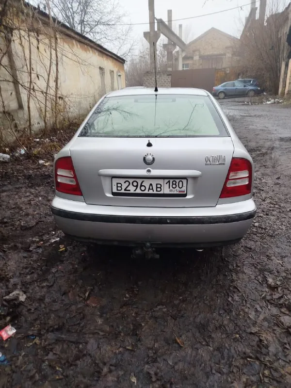 Продам skoda октавия тур,1999г. В. ,1,8 125 л. С. , автомат. Подогрев зеркал, передних сидений, кондиционер заправлен работает, авs, гур,4эсп, автозапуск, центральный замок, андроид магнитола, новая летняя резина на дисках. Машина полностью обслужена, собственник, осмотр донецк.500 р торг. +79494010397
📲 Tg: @shtykov10
📞 Звоните: +7(949)4010397 - фотография - 5