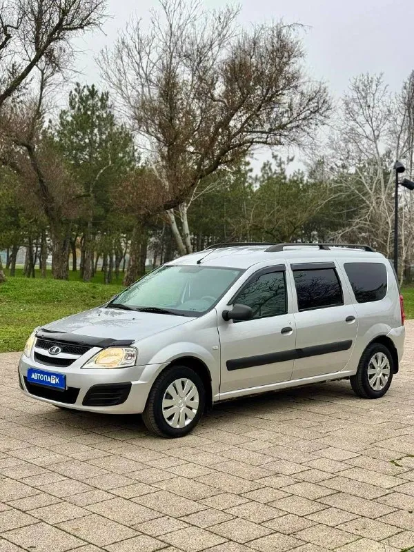 📦 Lada largus
💰Цена: 750 000р
🏢Город: мариуполь
📅Год выпуска: 2016
🧾Пробег: 226 292 км.
⚙️Двигатель: 1.6 8v.
⛽Топливо: бензин
⚙️Кпп: механика
📞 Телефон:
+7-949-727-41-51
+7-989-263-55-56
+7-949-551-91-52
💾 Описание:
Очень надежный, экономичный и дешёвый в обслуживании автомобиль, с вместительным кузовом.
✅ 2 Владельца, птс оригинал
✅ Оцинкованный кузов, без ржавчины
✅ Оригинальный пробег
✅ Техническая часть на 5+
✅ Родная краска
(1 Косметический окрас)
Комплектация:
Центральный замок, кондиционер, сигнализация, abs, подушка безопасности, светлый салон 5 мест, хорошая летняя резина.
Улица шевченко 269
🏦 Возможна продажа в кредит по двум документам. - фотография - 3