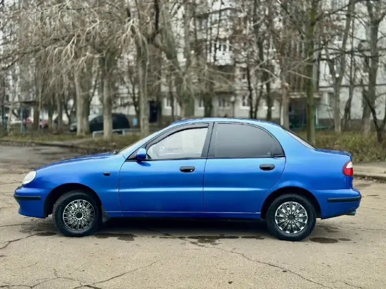 Продам daewoo lanos 1.5 цена: 445₽ пробег 170.000 установлено 2 ( выписано в техпаспорт ) комплектация: гур, стеклоподъёмники, кондиционер ( рабочий ), консоль от kia с подлокотником, сиденья skoda октавия а7, кнопка старт-стоп с автозапуском и бесключевым доступом, фары и туманки led, колонки ural ak, магнитола aura indigo комплект зимней новой резины и лето на титанах! Г. Донецк, кировский район +79494384686
📞 Звоните: +7(949)4384686 - фотография - 4