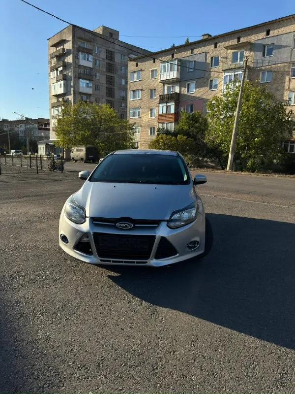 Продам ford фокус 3. Мотор 2.0, акпп робот. Технически в исправном состоянии. Пробег 268 тысяч км. Находится в шахтерске. Цена 710 торг +79496484203
📞 Звоните: +7(949)6484203 - фотография - 4