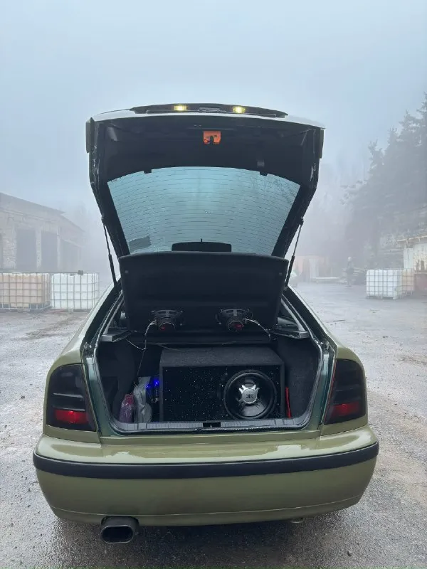 Продам свою машину, я хозяин по документам. Skoda octavia tour 1999 - 1.6 350 тысяч пробега оригинальный пробег. Без дтп! Коробка механика, переключает мягко и плавно без пинков и рывков, ходовая часть полностью обслужена! Машина на уверенном ходу! По кузову нет никаких царапин и вмятин, пороги - днище в идеале! Авто с мягкой подвеской и хорошей шумоизоляцией, весь кузов обесшумлен. Обслуживание каждые 5.000 км. Стоит качественная аудиосистема. Подогрев передних сидений, кондиционер, подогрев зеркал. Полный электропакет. Салон ухожен, в хорошем состоянии зимняя резина на железках, отдам в подарок. С документами все в порядке готова к новому владельцу. Любые поверки за ваш счет цена: 780.000 руб (торг) осмотр г. Донецк : +79490360100 - данил
📞 Звоните: +7(949)0360100 - фотография - 5
