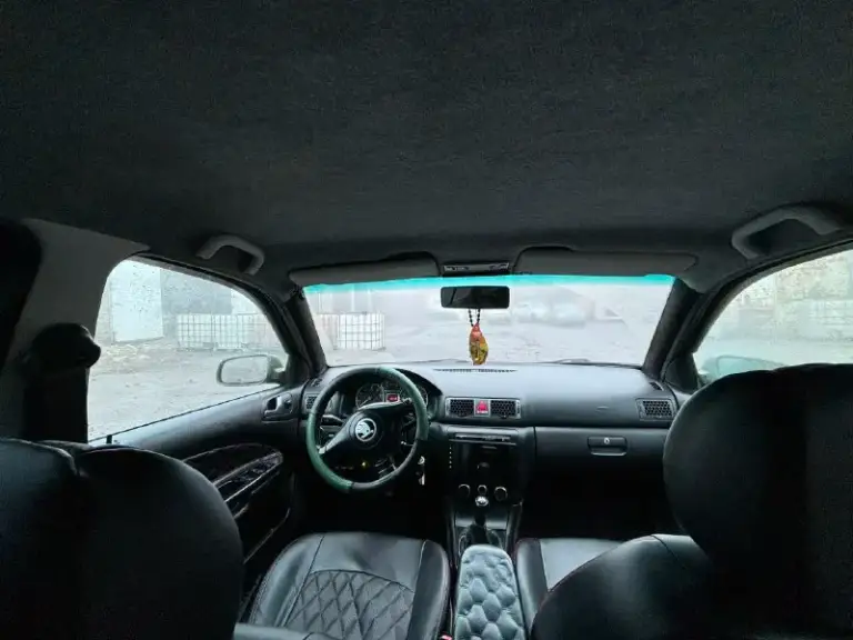 Продам свою машину, я хозяин по документам. Skoda octavia tour 1999 - 1.6 350 тысяч пробега оригинальный пробег. Без дтп! Коробка механика, переключает мягко и плавно без пинков и рывков, ходовая часть полностью обслужена! Машина на уверенном ходу! По кузову нет никаких царапин и вмятин, пороги - днище в идеале! Авто с мягкой подвеской и хорошей шумоизоляцией, весь кузов обесшумлен. Обслуживание каждые 5.000 км. Стоит качественная аудиосистема. Подогрев передних сидений, кондиционер, подогрев зеркал. Полный электропакет. Салон ухожен, в хорошем состоянии зимняя резина на железках, отдам в подарок. С документами все в порядке готова к новому владельцу. Любые поверки за ваш счет цена: 780.000 руб (торг) осмотр г. Донецк : +79490360100 - данил
📞 Звоните: +7(949)0360100 - фотография - 8