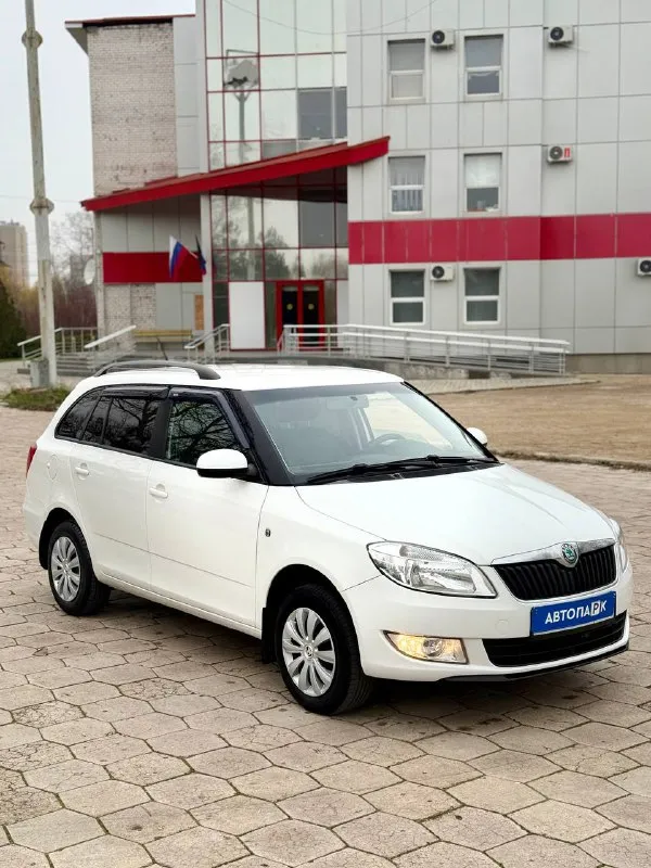 🇨🇿 Skoda fabia mkll 1,4

💰Цена: 620 000р
🏢Город: мариуполь
📅Год выпуска: 2012
🧾Пробег: 196 000км.
⚙️Двигатель: 1.4
⛽Топливо: бензин
⚙️Кпп: механика

📞 Телефон:

+7-949-727-41-51
+7-989-263-55-56
+7-949-551-91-52

💾 Описание:

Fabia идеальный выбор для тех, кто ищет надёжный и практичный автомобиль. Этот универсал отличается элегантным дизайном и просторным салоном.

✅3 Владельца, птс оригинал

✅Отличное состояние кузова, без коррозии и дефектов

✅Хорошее техническое состояние, ходовая перебрана

Комплектация 👍:
Кондиционер обслужен (холодильник шикарно), гур, abs, центральный замок, подогрев сидений, электропакет, два ключа, магнитола с bluetooth.

Улица шевченко 269 - фотография - 1