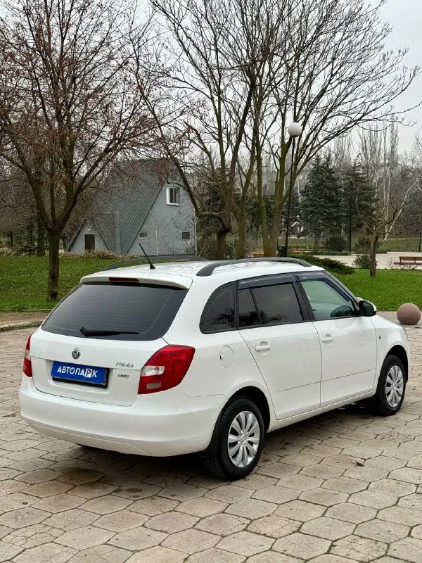 🇨🇿 Skoda fabia mkll 1,4

💰Цена: 620 000р
🏢Город: мариуполь
📅Год выпуска: 2012
🧾Пробег: 196 000км.
⚙️Двигатель: 1.4
⛽Топливо: бензин
⚙️Кпп: механика

📞 Телефон:

+7-949-727-41-51
+7-989-263-55-56
+7-949-551-91-52

💾 Описание:

Fabia идеальный выбор для тех, кто ищет надёжный и практичный автомобиль. Этот универсал отличается элегантным дизайном и просторным салоном.

✅3 Владельца, птс оригинал

✅Отличное состояние кузова, без коррозии и дефектов

✅Хорошее техническое состояние, ходовая перебрана

Комплектация 👍:
Кондиционер обслужен (холодильник шикарно), гур, abs, центральный замок, подогрев сидений, электропакет, два ключа, магнитола с bluetooth.

Улица шевченко 269 - фотография - 6