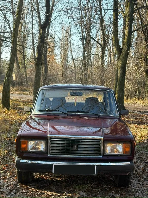 Автор: здравствуйте 🤝 продаю свою ваз 2107. Год 2008 пробег 61.813 тысяч топливо ⛽️ газ/бензин 1 хозяин с автосалона покупалась в донецке документы в полном порядке автомобиль в отличном состояние без вложений сел и поехал двигатель 1.6 инжектор работает тихо не троит не дымит масло не расходует. Коробочка 5 ступка. Включает без хрустов и вылетов. Ходовая часть мячик не стучит не гремит мост не воет по кузову без гнили и дыр ! Дно пороги все целое дно не варилось её родное как должно и быть стаканы лонжероны всё на месте автомобиль без дтп ✅ все заводские швы точки на месте ! Салон чистый опрятный не прокуренный. Резина r13 лето но хорошая ! Все остальные вопросы. По телефону цена авто 265 тысяч рублей реальному покупателю торг у капота связь со мной +7 (949) 620-73-61 звонить в любое время рад провести с адекватным людямибеседу ! [
📞 Звоните: +7(949)6207361 - фотография - 1