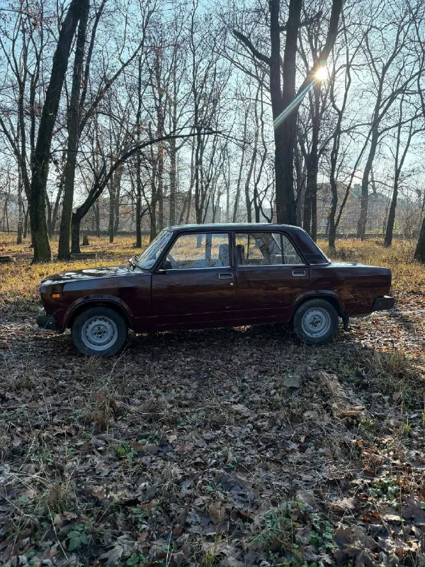 Автор: здравствуйте 🤝 продаю свою ваз 2107. Год 2008 пробег 61.813 тысяч топливо ⛽️ газ/бензин 1 хозяин с автосалона покупалась в донецке документы в полном порядке автомобиль в отличном состояние без вложений сел и поехал двигатель 1.6 инжектор работает тихо не троит не дымит масло не расходует. Коробочка 5 ступка. Включает без хрустов и вылетов. Ходовая часть мячик не стучит не гремит мост не воет по кузову без гнили и дыр ! Дно пороги все целое дно не варилось её родное как должно и быть стаканы лонжероны всё на месте автомобиль без дтп ✅ все заводские швы точки на месте ! Салон чистый опрятный не прокуренный. Резина r13 лето но хорошая ! Все остальные вопросы. По телефону цена авто 265 тысяч рублей реальному покупателю торг у капота связь со мной +7 (949) 620-73-61 звонить в любое время рад провести с адекватным людямибеседу ! [
📞 Звоните: +7(949)6207361 - фотография - 6