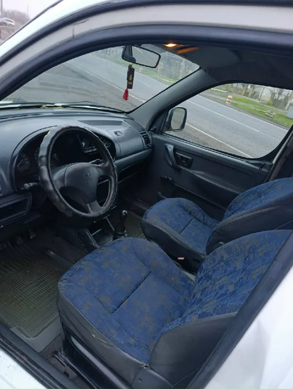Продам пирожка peugeot партнер(пассажир). В очень достойном состоянии. 2000г. В. Гур. С самым надёжным и простейшим двигателем-1.9дизель(с расходом 5-6л. ) состояние на фото. Резина зимняя, новая. По документам я собственник. Цена 400т. Р территориально г. Комсомольское +79493273754
📞 Звоните: +7(949)3273754 - фотография - 6