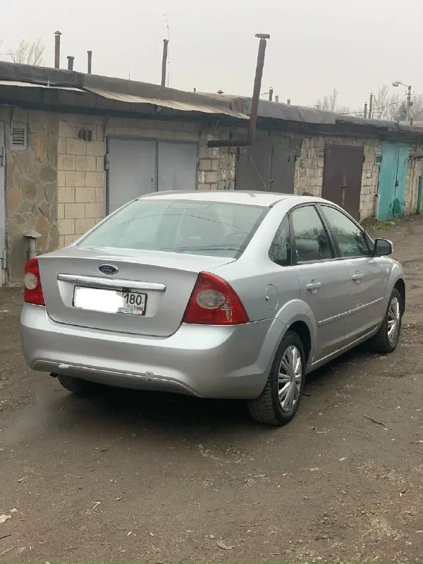 Продам ford focus 2 1.6 а. Т 2005 г. В пробег - 168000 тыс. Км в продаже автомобиль в хорошем техническом мотор и коробка работают. Автомобиль не дымит, не троит, едет хорошо. Коробка автомат работает без пинков, не буксует, классическая 4-х ступка. Кузов в хорошем состоянии для своих лет. Без дыр, стаканы, пороги, лонжероны в отличном состоянии! Комплектация: кондиционер(заправлен. Работает) подогрев передних сидений, круиз контроль, 2эсп, обогрев заднего стекла и многое другое. С переоформлением на вас! Цена - 440000 тыс. Руб осмотр - г. Макеевка р-он «даки» +79494158226 влад. Звонить с 8:00 до 23:00
📞 Звоните: +7(949)4158226 - фотография - 3
