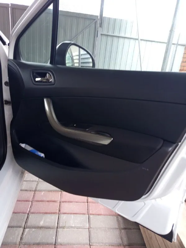 Продам peugeot 308, в хорошем состоянии. 2013 год, мотор 1.6 механическая коробка. По кузову без гнили рыжиков. Есть нюанс один по порогу на фото будет видно. Остальное по кузову в идеале. С коробкой тоже в отлично состоянии. Машинка ухоженная.
Все вопросы по телефону
+79497531147
Цена 660 000₽
📲 Tg: @antoch_artur
📞 Звоните: +7(949)7531147 - фотография - 2
