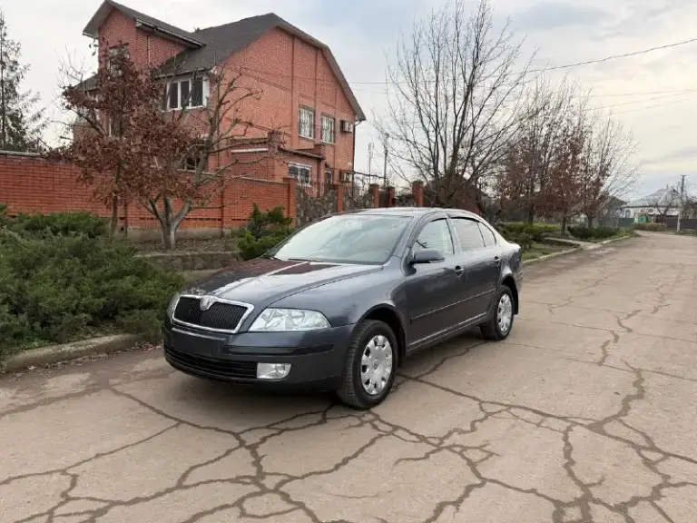 Продам skoda octavia a5 2006 год 1.6 механика пробег 168000 тыс машина местная мариупольская газ-бензин газ в писан в птс! Эксплуатация без дтп машина в родной краски все стекла родные включай лобовое! Технически полностью обслужена не требует никаких вложений в машине все работает отлично, осмотр город мариуполь цена 685000 тыс рублей по всем вопросам звоните +79497195733 - фотография - 2