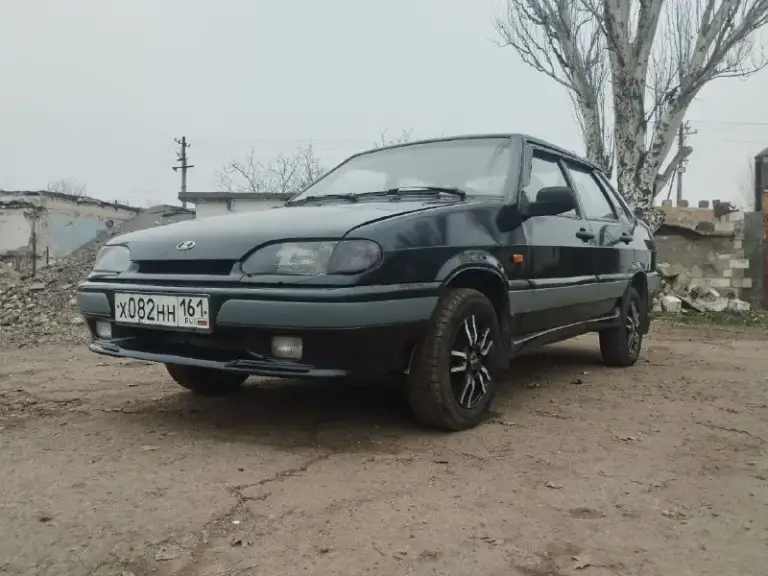 Продам ваз 2115
Год выпуска 2003
Двигатель 1.5 в отличном состоянии, сухой ничего нигде не течёт.
Кпп не хрустит, не выбивает
Кузов в отличном состоянии, без рыжиков и гнили, низа дверей без коррозии, дно пороги стаканы отличные.
Музыка.
Литые диски.
Документы в порядке, оформление без проблем
Находится в мариуполе
Цена 255 тысяч рублей
+79497361571
📲 Tg: олег
📞 Звоните: +7(949)7361571 - фотография - 2