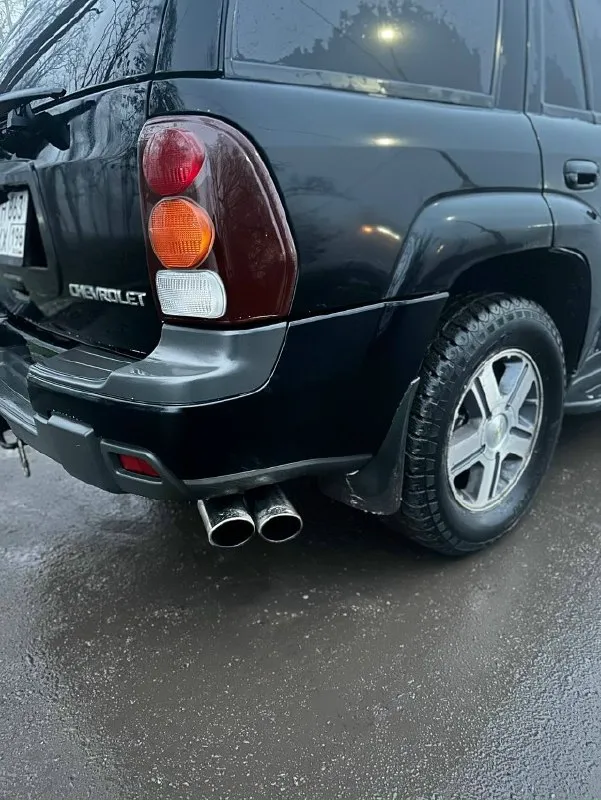 Продам настоящего американца- chevrolet trailblazer, 2007 г. В. Объём двигателя 4.2/ 295 л. С. Автомат. В максимальной редкой комплектации ltz с люком, датчик света, датчик дождя, память сидений, круиз контроль. Carplay. Розетки, обогрев сидений с возможностью отдельного обогрева спинки сиденья, заводское прицепное, имеется сервисная книжка. Туманки - линзы 200км назад заменил все фильтра масла резина новая а/т все сезонка, приобретена месяц назад люк не течёт климат 3-х зонный, холодит, что руки отмерзают газ не стоял все что должно работать, работает. Автомобиль не новый, имеются следы эксплуатации. Отличная альтернатива прадо и паджеро, но с более приятной ценой. Документы в порядке, переоформление по дкп или мрэо цена 865 000 торг у капота с реальным адекватеным покупателем. Готов выслушать ваши предложения. Можно на обмен. Находится в г. Макеевка +79494234095
📞 Звоните: +7(949)4234095 - фотография - 3