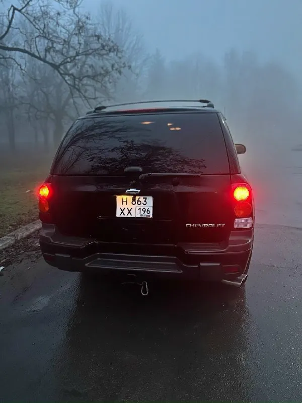 Продам настоящего американца- chevrolet trailblazer, 2007 г. В. Объём двигателя 4.2/ 295 л. С. Автомат. В максимальной редкой комплектации ltz с люком, датчик света, датчик дождя, память сидений, круиз контроль. Carplay. Розетки, обогрев сидений с возможностью отдельного обогрева спинки сиденья, заводское прицепное, имеется сервисная книжка. Туманки - линзы 200км назад заменил все фильтра масла резина новая а/т все сезонка, приобретена месяц назад люк не течёт климат 3-х зонный, холодит, что руки отмерзают газ не стоял все что должно работать, работает. Автомобиль не новый, имеются следы эксплуатации. Отличная альтернатива прадо и паджеро, но с более приятной ценой. Документы в порядке, переоформление по дкп или мрэо цена 865 000 торг у капота с реальным адекватеным покупателем. Готов выслушать ваши предложения. Можно на обмен. Находится в г. Макеевка +79494234095
📞 Звоните: +7(949)4234095 - фотография - 9