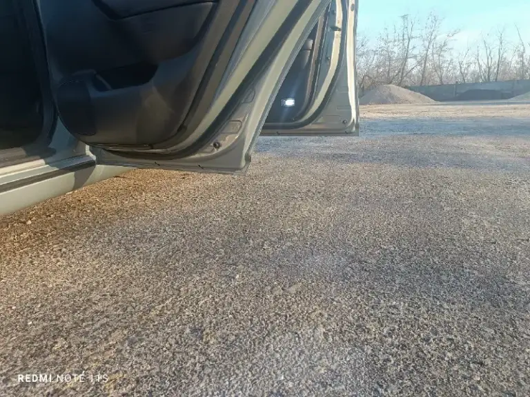 Продам от собственника toyota avensis 2004 года 1,8 бензин/газ мкпп. Пробег:178500 км. Я один хозяин в стс и птс. Газ установили в прошлом году, но езжу на бензине. Газ и прицепное вписан в стс. Эксплуатация бережная. Масло с фильтрами, свечи, передние торм. Диски и колодки и задние колодки 1500 км. Назад поменяны. Все стекла родные, не бита и не крашена, вся в заводе. Мульти руль, подогрев заднего стекла, зеркал и сидений, abs, esp, блочок для блютуз и флеш карт, подсоединён в штатный разъем магнитолы, оптика линзованая с завода, складывание зеркал, климат контроль,4 электростеклоподъемника, резина зима и лето, ковры зима и лето, два ключа. Авто в идеальном состоянии, таких мало осталось. Цена: 995000 тыс. Руб. Торг. Макеевка. Тел :+79493179027,там же telegram, max.
📞 Звоните: +7(949)3179027 - фотография - 8