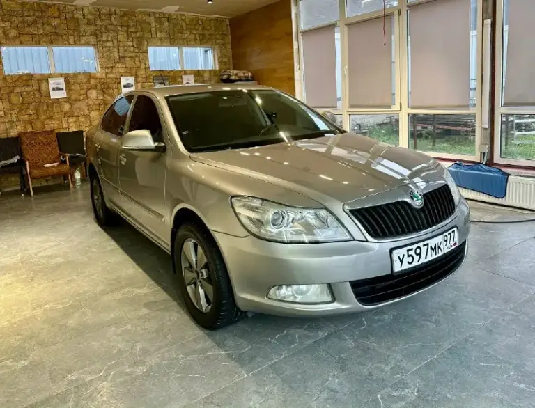 Skoda octavia 📆 год выпуска: 2013 ⚙️ мотор: 1.8 бензин 🕹 тип кпп: полноценный автомат 📈пробег: 249 тыс. Км. 📍донецк. 🖌 описание: ✅ мотор шикарный, акпп без пинков. ✅ тех. Часть в отличном состоянии. ✅ кузов в родном окрасе! Салон состояние нового авто! Зеленая автотека! 2 легких дтп на парковке по бамперам, бампера даже не меняли, фото есть! Комплектация: круиз-контроль, двухзонный климат-контроль, 4 стеклоподъемника, подогрев сидений, датчик света, датчик дождя, электрозеркала! 2 ключа! Автомобиль по технической части полностью исправен все работает в штатном режиме ! Полностью обслужен! Сел и поехал! Любые проверки! 💰цена - 1.1 млн 💰торг при осмотре🤝 📲 +7 (949) 308-35-53 владислав
📞 Звоните: +7(949)3083553 - фотография - 1
