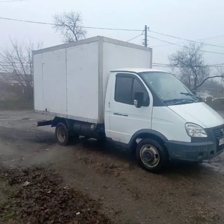В продаже газель 3302. (бизнес) с гидроусилителем руля!
2013Гв.
Пробег 110 000км.
Газ/бензин. (вписан в птс)
В родной краске. Не гнилая. Рама целая. Не варилась.
Двигатель 2.9 только после капиталки!!!! По салону чистая и ухоженная!
Новая резина!
Новый пластиковый капот!
Новый аккумулятор!
Также заменены шкворня!
На данный момент не требует никаких вложений. Документы в порядке. Юридически чистая. Автомобиль в донецке (кировский район) цена 920 000р. Торг возле автомобиля. +79491452569 вадим. - фотография - 3