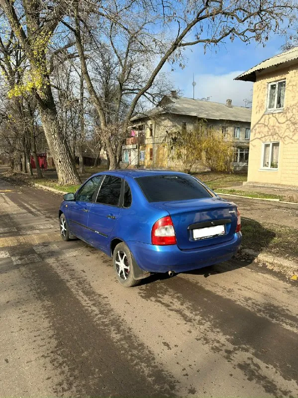 Продам ваз калину🚘 двигатель 1.6 2006 год пробег 178.000км по кузову все отлично, нет ни одного рыжика. Двигатель не дымит, не троит, тяга отличная. Коробка также без нареканий, все передачи включатся мягко, без хрустов и прочего. По ходовой все сделано. Усилитель руля работает. Установлена сигнализация с автозапуском. Салон чистый, установлены сидения от гранты по документам полный порядок, переоформление без проблем! Цена 300.000. Связь в телеграмм↙️ ☎️ +79493327911 никита осмотр г. Донецк
📞 Звоните: +7(949)3327911 - фотография - 3