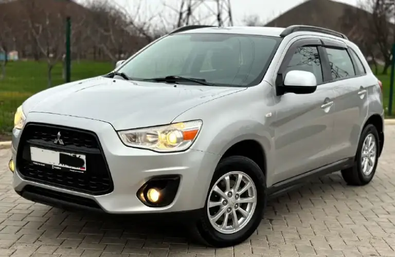 Продам mitsubishi asx рестайлинг, 2014 года выпуска, объём двигателя 1.6 117 л. С, 155.000 пробега, коробка механика(самая надёжная связка в линейке), авто в родном окрасе, без дтп!, 1 хозяин за всё время эксплуатации, автотека ✅.
Автомобиль в идеальном состоянии как внешне так и техническом состоянии, без вложений от слова совсем!, по кузову рыжиков, и вздутий нет, мотор коробка 5+, машина полностью обслужена от а до я, ходовая часть, масла, фильтра, недавно были обслужены, салон в превосходном виде, работает по авто абсолютно все работает.
Комплектация: бортовой компьютер, подогрев сидений, кондиционер, электро зеркала, мультимедиа с хорошим звуком, 4 эл-стекподъемника, обогрев заднего стекла, обогрев зеркал, складывание зеркал, складывание сидений, комфортный багажник, имеется абсолютно все для комфортного вождения.
Очень надёжный японский красовер, комфортабельный и вместительный, по документам чистый, любой вид оформ
📲 Tg: grisha
📞 Звоните: +7(949)5644736 - фотография - 2