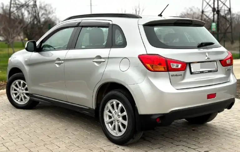Продам mitsubishi asx рестайлинг, 2014 года выпуска, объём двигателя 1.6 117 л. С, 155.000 пробега, коробка механика(самая надёжная связка в линейке), авто в родном окрасе, без дтп!, 1 хозяин за всё время эксплуатации, автотека ✅.
Автомобиль в идеальном состоянии как внешне так и техническом состоянии, без вложений от слова совсем!, по кузову рыжиков, и вздутий нет, мотор коробка 5+, машина полностью обслужена от а до я, ходовая часть, масла, фильтра, недавно были обслужены, салон в превосходном виде, работает по авто абсолютно все работает.
Комплектация: бортовой компьютер, подогрев сидений, кондиционер, электро зеркала, мультимедиа с хорошим звуком, 4 эл-стекподъемника, обогрев заднего стекла, обогрев зеркал, складывание зеркал, складывание сидений, комфортный багажник, имеется абсолютно все для комфортного вождения.
Очень надёжный японский красовер, комфортабельный и вместительный, по документам чистый, любой вид оформ
📲 Tg: grisha
📞 Звоните: +7(949)5644736 - фотография - 3