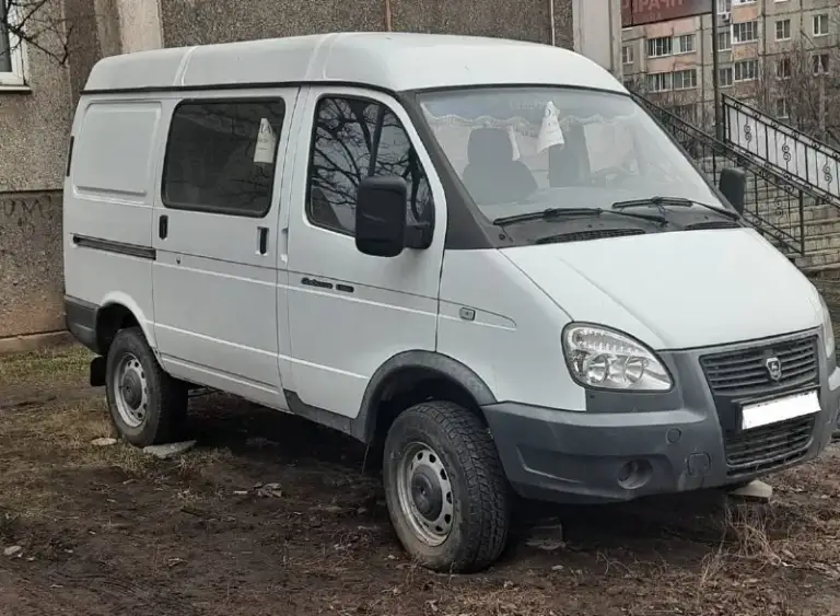 Продаётся газ соболь 27527 (грузопассажирский), 2020 г. В. , 7-местный.
• Багажное отделение 3,4 м³
• Двигатель cummins isf 2.8, экономичный дизель (расход за городом 7,6 л/100 км)
• Подключаемый полный привод
• Люк, круиз-контроль, бортовой компьютер
• Центральный замок, webasto
• Магнитола, система gps/глонасс-слежения
• Фаркоп
• Почти новый аккумулятор
• Пробег 50 тыс. Км
• Один собственник, автомобиль в отличном техническом состоянии, не требует вложений
Цена 1 650 000 руб. , торг возможен только у автомобиля.
Возможна продажа с ндс.
Звонить на номер +79495563952 - фотография - 2