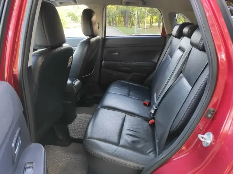 Продам mitsubishi asx, 2010год, мотор 1.8, акпп, пробег 194000км, передний привод, хорошая комплектация на коже, климат контроль, обогрев сидений, мультируль и т. Д. 2 ключа, сервисные книги, 2 хозяина! Машина обслужена в хорошем состоянии! Цена 1.150.000руб. Торг. +79494015152
📞 Звоните: +7(949)4015152 - фотография - 5