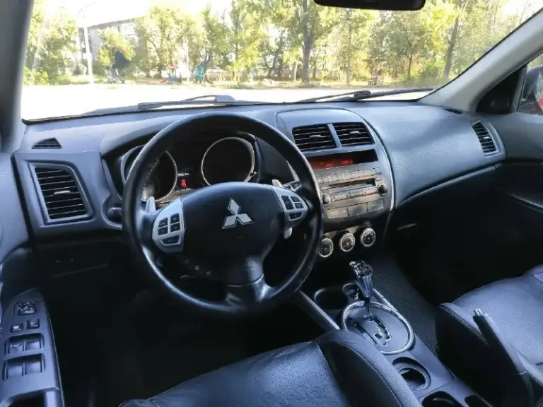 Продам mitsubishi asx, 2010год, мотор 1.8, акпп, пробег 194000км, передний привод, хорошая комплектация на коже, климат контроль, обогрев сидений, мультируль и т. Д. 2 ключа, сервисные книги, 2 хозяина! Машина обслужена в хорошем состоянии! Цена 1.150.000руб. Торг. +79494015152
📞 Звоните: +7(949)4015152 - фотография - 8