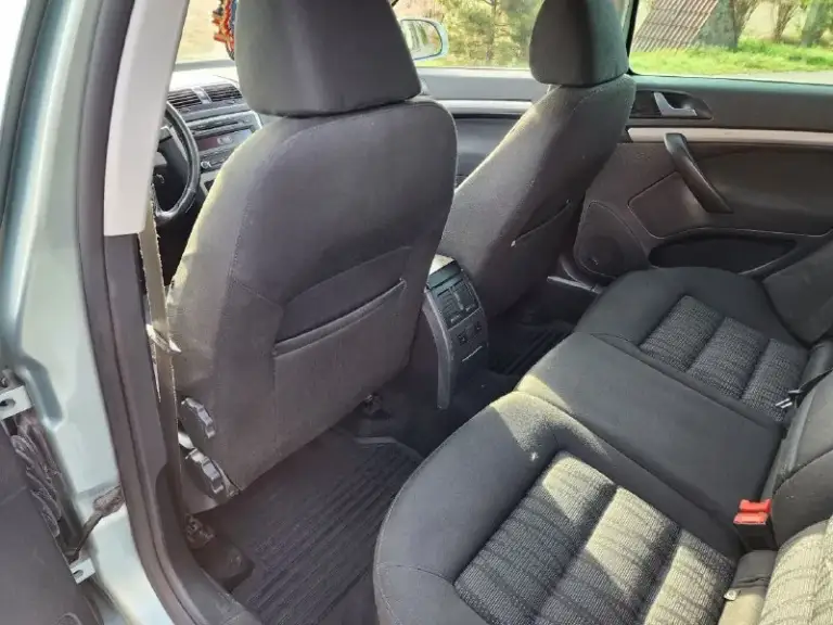 Продам skoda octavia fl elegance 2009г. В
Двигатель 1.6dti 5ст мкпп
Пробег 240000км.
Машина в очень богатой комплектация, двухзонный климат контроль, круиз контроль, подогрев всех 4 сидений, мультируль, maxidot, передний задний партронник, омыватель фар, датчик света и дождя, затимнение всех зеркал, складываение зеркал. Заводская тонировка задних стёкол.
Машина в одной семье более трех лет. Состояние очень достойное.
Учёт постоянный, полное переоформление в мрэо.
Цена 870к торг у капота❗
Осмотр г. Енакиево
Тел. +79493089122 - фотография - 6