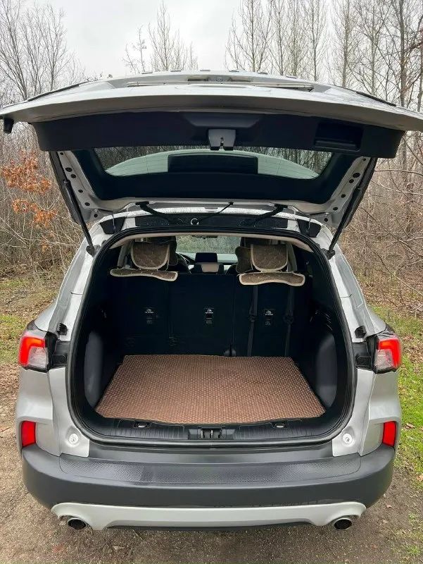 Продаю ford escape год выпуска: 11/2020 пробег: 16 000 км модификация: 1.5 (180 л. С. ) тип двигателя: бензин коробка передач: 8-ступ. Автомат привод: полный комплектация: se цвет: серый -датчик света слепых зон -удержание в полосе -круиз-контроль -климат-контроль -камера заднего вида -старт-стоп -apple carplay, android auto -подогрев сидений -электропривод сидений - комплект зимней резины в продаже ford escape в идеальном техническом и внешнем состоянии. Состояние нового авто. Авто в г. Горловка, днр. Цена: 3 000 000 рублей торг у капота контакты: феникс/телеграм: +7 949 889 12 99 телефон: +7 949 532 92 68
📞 Звоните: +7(949)8891299 - фотография - 5