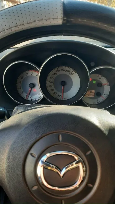 Mazda 3,1.6,пробег195тыс, пробег родной, механика, кондиционер, подогрев сидений, электроника рабочая, не крашена, резина зима лето, два ключа, двигатель в идеале, ходовая в отличном состоянии, салон ухожен. Цена:530000р, торг у капота. Тел:+79493360440
📞 Звоните: +7(949)3360440 - фотография - 8