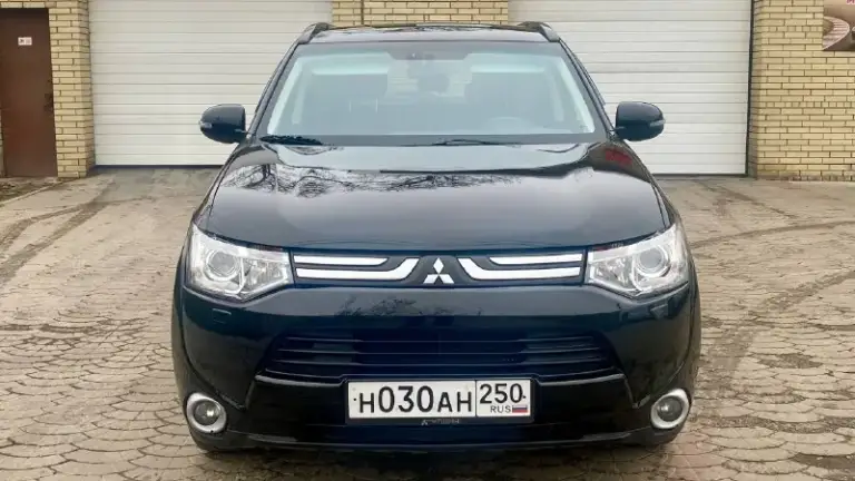🔥🔥🔥🔥🔥🔥
🚘Mitsubishi outlander 3 в комплектации instyle!
✅Год выпуска 2013,в эксплуатации с 2014!
🔥Птс оригинал!
🔥Два ключа и сервисные книги!
✅Без дтп!
✅Полный привод! - фотография - 1