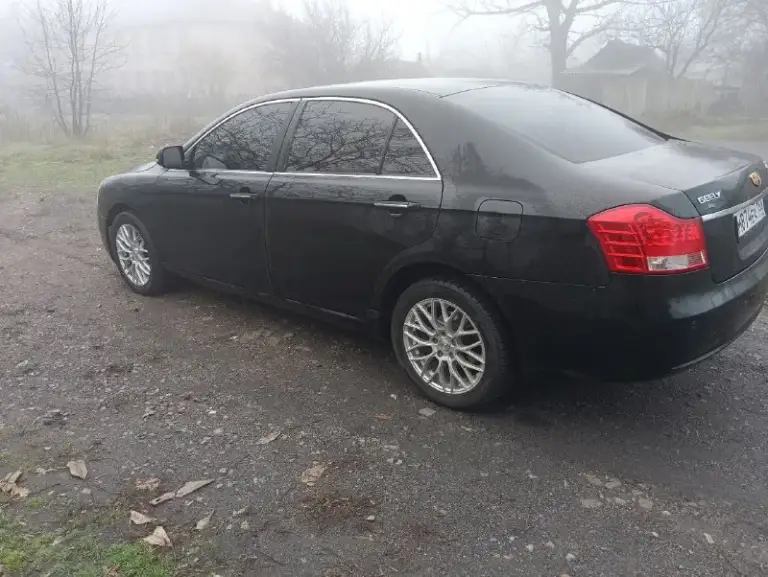 Geely emgrand es 8 2013 год выпуска, 2.0 цепной, на хорошем техническом ходу, ходовая перебралась, масло не берёт от замены до замены, , всё моргает, крутиться, светитится, диски r 17 на зиме, присутствуют жуки, сколы, днище в идеале пороги целые. На полном ходу! Полное пере оформление
Больше информации по телефону +79490581819 425 тысяч рублей торг - фотография - 4