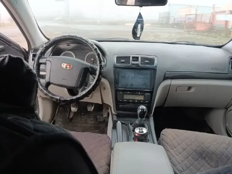 Geely emgrand es 8 2013 год выпуска, 2.0 цепной, на хорошем техническом ходу, ходовая перебралась, масло не берёт от замены до замены, , всё моргает, крутиться, светитится, диски r 17 на зиме, присутствуют жуки, сколы, днище в идеале пороги целые. На полном ходу! Полное пере оформление
Больше информации по телефону +79490581819 425 тысяч рублей торг - фотография - 5