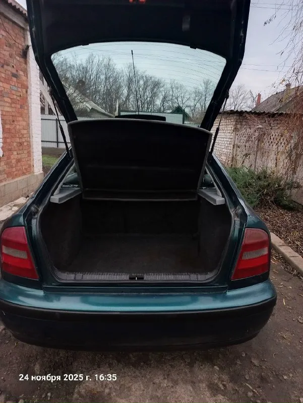 Продам skoda октавия тур 1.6, механика, 1998 г. , в технически в хорошем состоянии, ездим каждый день, проблемы с кузовом на фото видно. Ремень грм заменён 5000 км, назад, стоит фирма бош. Юридически чистая, переоформление без проблем. Комплект летней резины на легкосплавных дисках. Сейчас стоит зима практически новая. Хорошая, работающая машина, не подводила не разу. Цена 290 000 рублей. Цена с учётом всех косяков. Торг минимальный. Телефон для связи +7 949 33 58 500, + 7 949 38 15 939.
📞 Звоните: +7(949)3358500 - фотография - 5