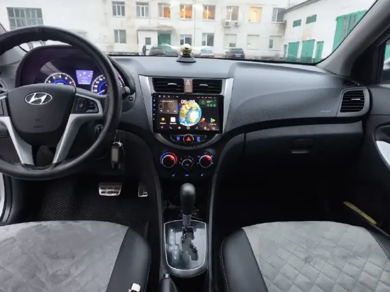 Продам hyundai accent 2012, брали с салона, один хозяин! Пробег честный 123т. Км, в такси не использовалась, семейный автомобиль. Оцинкованное днище и пороги. Удален катализатор. Линзованная оптика, газ пропан + вариатор опережения угла зажигания, баллон под запаску на 42л, установлена акустика hertz + магнитола на андройде teyes cc3(яндекс навигатор, ямузыка и тд) с качественной камерой заднего вида! Два комплекта новой резины на дисках(зима - шипованная pirelli на штампованных дисках(на фото), лето - pirelli на литых дисках), два комплекта ковриков(evo + резиновые). Сиденья с момента покупки эксплуатируются в чехлах, текущие чехлы новые, куплены недавно. Рабочие жидкости(масло и фильт в двиг. , масло и фильтр в коробке, гидроусилитель руля) заменены на 120т. Км. Полная замена охлаждающей жидкости на оригинальную произведена в том году. Есть не критичные изъяны по кузову и лкп. Два ключа. Честный обзор, без "намазывания губ" перед продажей!
Цена: 1 050 000 руб. (торг уместен
📞 Звоните: +7(949)3043696 - фотография - 4