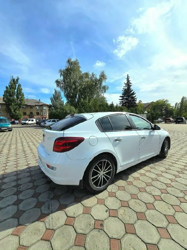 Г. Енакиево продам chevrolet круз 2014г. Объём 1.8 коробка механика автомобиль в хорошем состоянии цена: 750.000, торг у капота обращаться по номеру: +79490410115
📞 Звоните: +7(949)0410115 - фотография - 2