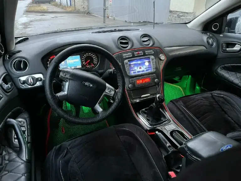 Продам своё авто форд-мондео 2.0( ford mondeo ) 2010г 145 л. С. Родной пробег- 250.000 богатая компл-ия. Все есть для комфортной езды. Датчики дождя, света. Обогрев. Обогрев лобового и заднего стёкол, зеркал. Сидений,2-х зонный климат-контроль. Обдуф в средних стойках. При. При открывание дверей подсветка в салоне снаружи. Стоит задний парктроник и камера заднего вида. Кузов оцинкованый. Омыватель фар. Двигатель 2л. Цепной, ( цепь заменена ) самый надежный в семействе форд. Салон чистый ухоженый. Машина вся в шумовиброизоляции, штатные динамики заменены. Установлен автозапуск. Любые проверки. Любые виды оформления в мрэо обязательно ! Я хозяин, машина оформлена на меня и показывать буду тоже я. Цена 730.000₽ торг +79493814378
📞 Звоните: +7(949)3814378 - фотография - 3