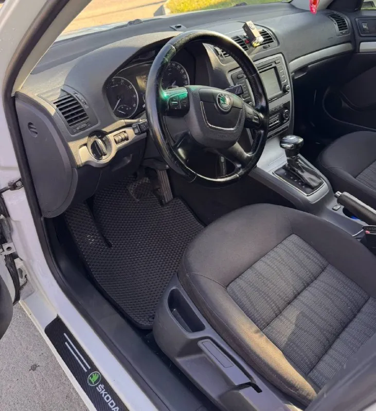 Продам
Scoda octavia а5 1.8 tsi
Год 2012
Пробег 201 000
Акпп aisin
Авто в максимальной комплектация. Полностью обслужен. Вложений не требует.
Любое переоформление.
Возможен обмен с вашей доплатой.
Цена 1.050 000
Мариуполь
+79497051149 - фотография - 6