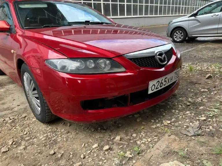 Mazda 6 gg 2.0 бензин
Машина со мной каждый день почти год. За это время только радовала, не принося серьёзных проблем.
Теперь подробнее: много чего поменяно по ходовой, электрике.
23 Ноября заменены наруж. Шрус, перед левый рычаг (был лёгкий люфт шаровой), стойки контракт передние, тормозные колодки передние. Это только один день обслуживания.
Полы на месте, пороги не гнилые. Бампер сейчас чёрный китайский. Кондиционер так же ремонтировал под себя, так же не работал изначально. Магнитола установлена от bmw, заставка переделана на мазду, яндекс навигация отлично работает. Сейчас стоит автозвук, могу продать вместе с ним. Есть шпатлёвка, разумеется, но в меру.
Отличный свет на ближний и дальний.
Сигнализация с автозапуском дорогая и надёжная starline. Безумно выручает зимой)
Не дымит, акпп без проблем, резина зима шип. Два ключа.
Полы поварены, это действительно хороший автомобиль на каждый день!
Не избавляюсь, на хлам не меняю!
Третий авто в семье.
Сейч
📞 Звоните: +7(949)3718304 - фотография - 3