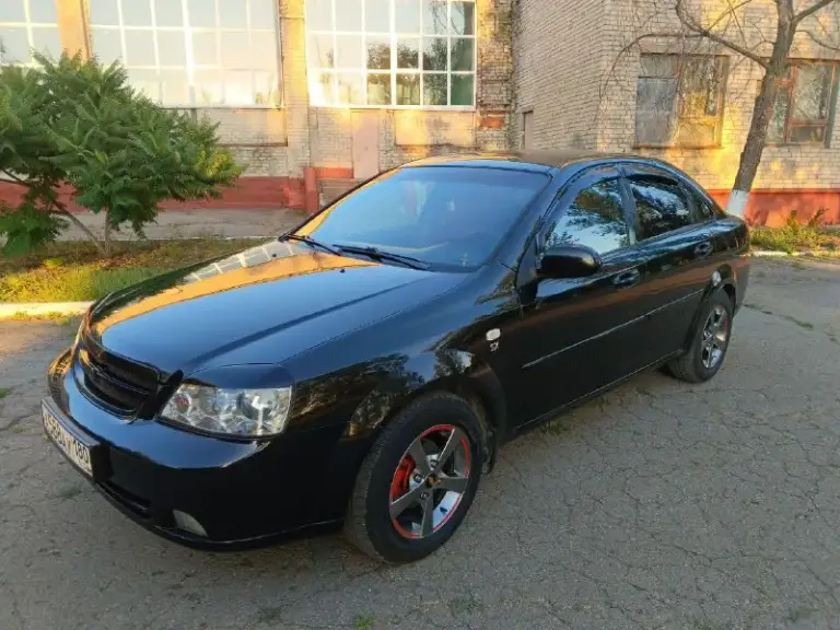 Продам chevrolet lacetti sx, 2008 года выпуска. 1.8 16 клапанный(122л. С. ), коробка механика, стоит газовая установка евро 4. В отличном состоянии, полностью в родном окрасе. Машина местная, покупалась при украине в салоне, один владелец за все время. Пробег 105 тыс. Км. , полностью обслужена. 2 ключа + сигнализация с доводчиками стекол, новая магнитола-планшет, 2 комплекта новых колес на дисках (зима/лето). Цена 880 тыс. Руб. .осмотр г. Горловка +79493848620.
📞 Звоните: +7(949)3848620 - фотография - 1