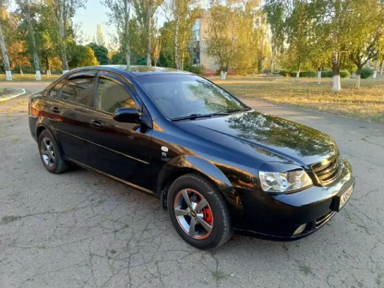 Продам chevrolet lacetti sx, 2008 года выпуска. 1.8 16 клапанный(122л. С. ), коробка механика, стоит газовая установка евро 4. В отличном состоянии, полностью в родном окрасе. Машина местная, покупалась при украине в салоне, один владелец за все время. Пробег 105 тыс. Км. , полностью обслужена. 2 ключа + сигнализация с доводчиками стекол, новая магнитола-планшет, 2 комплекта новых колес на дисках (зима/лето). Цена 880 тыс. Руб. .осмотр г. Горловка +79493848620.
📞 Звоните: +7(949)3848620 - фотография - 2