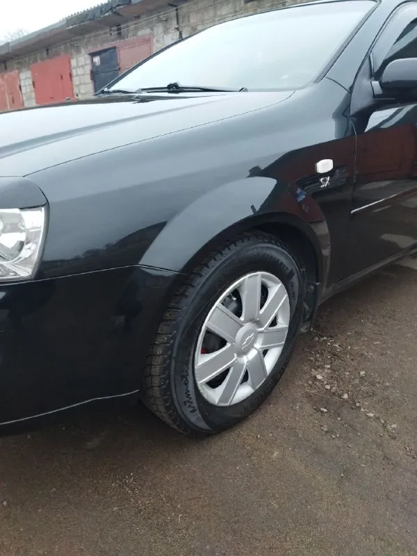 Продам chevrolet lacetti sx, 2008 года выпуска. 1.8 16 клапанный(122л. С. ), коробка механика, стоит газовая установка евро 4. В отличном состоянии, полностью в родном окрасе. Машина местная, покупалась при украине в салоне, один владелец за все время. Пробег 105 тыс. Км. , полностью обслужена. 2 ключа + сигнализация с доводчиками стекол, новая магнитола-планшет, 2 комплекта новых колес на дисках (зима/лето). Цена 880 тыс. Руб. .осмотр г. Горловка +79493848620.
📞 Звоните: +7(949)3848620 - фотография - 6